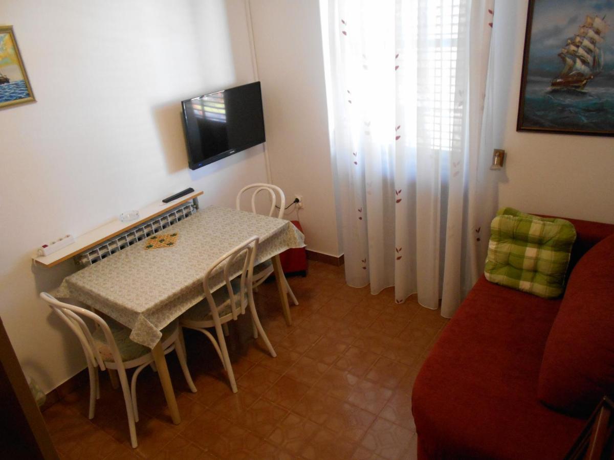 Apartmani Otavio โรวีน ภายนอก รูปภาพ